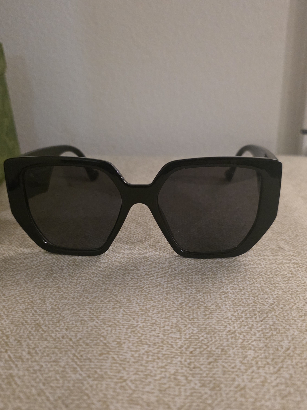 Black Oversized Geometric Women's Sunglasses